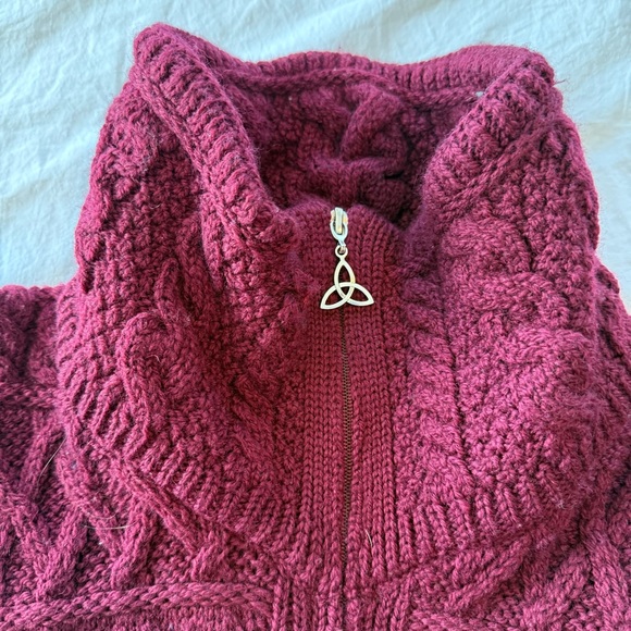 Inis Crafts 100% Wool Burgundy Cable Knit Cardigan, Size M - Picture 5 of 9
